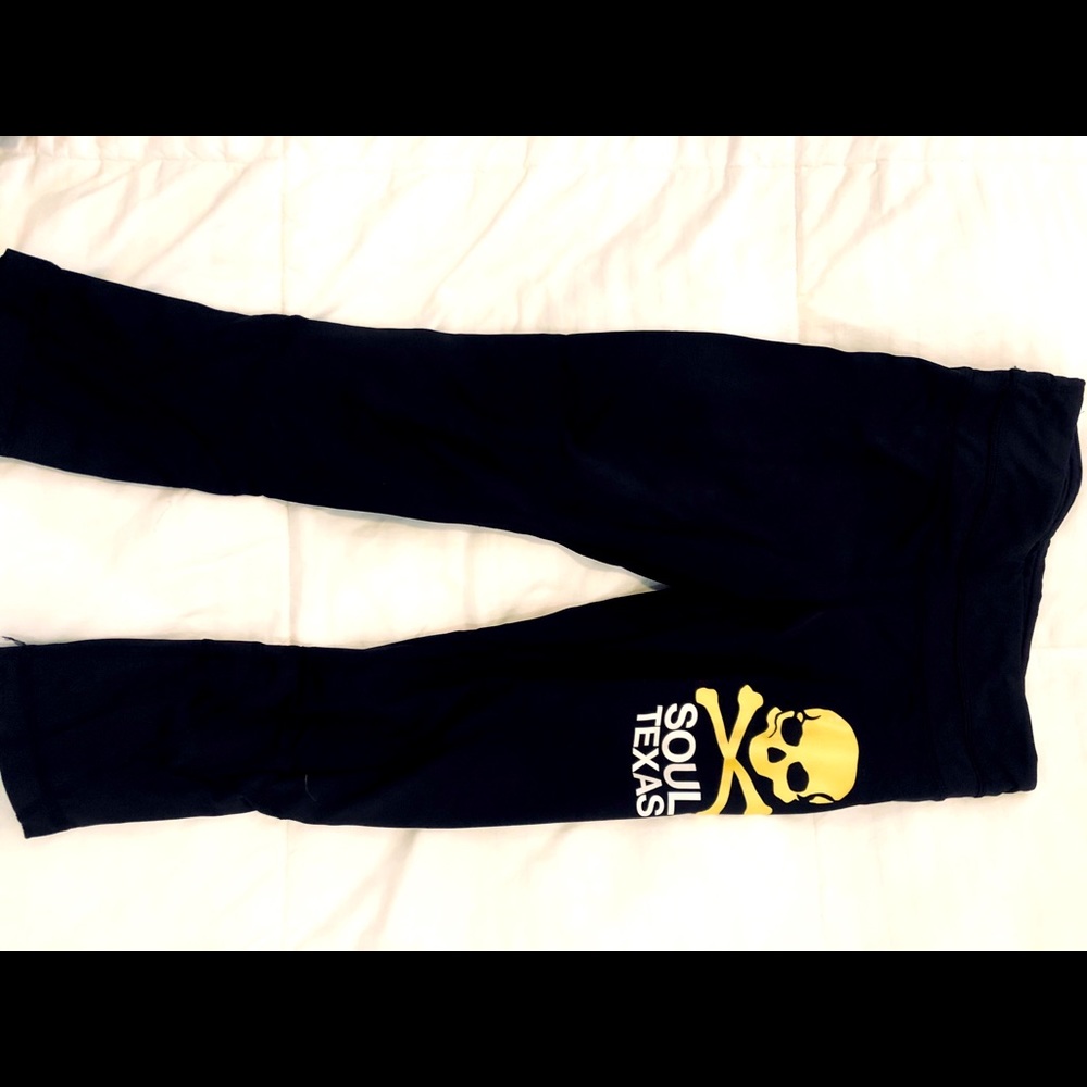 Soulcycle lululemon crop pants